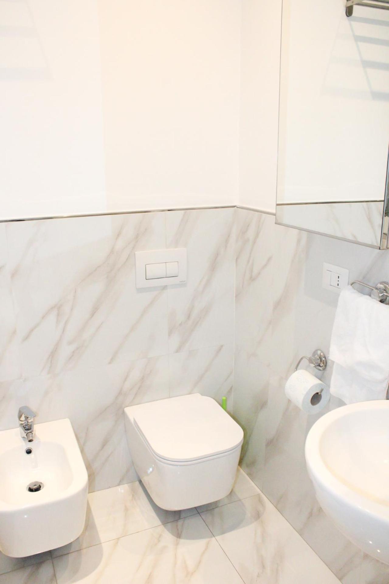 Washington Terrace 82
